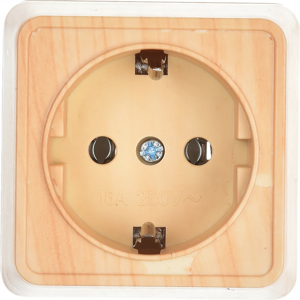 Розетка 1-м с/з сосна "Ладога"