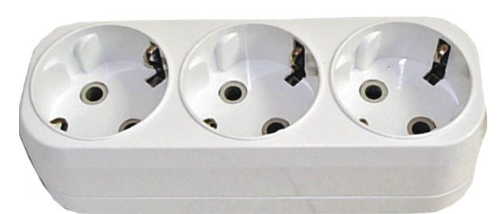 Разветвитель UNIVERSAL 16А 250В  белый трехместный с/з