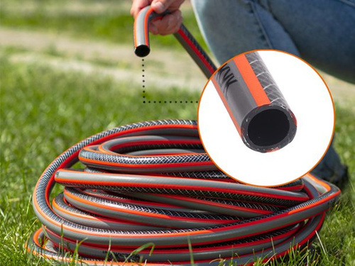 Шланг поливочный Жук Люкс 1/2" армиров. 12 АТМ, до -30%С + комплект коннекторов (25 м)