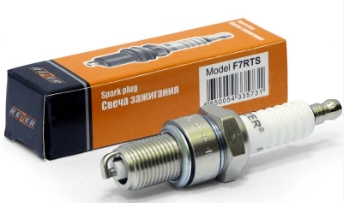 Свеча зажигания REZER F7RTS для культиваторов, газонокосилок, снегоуборщиков