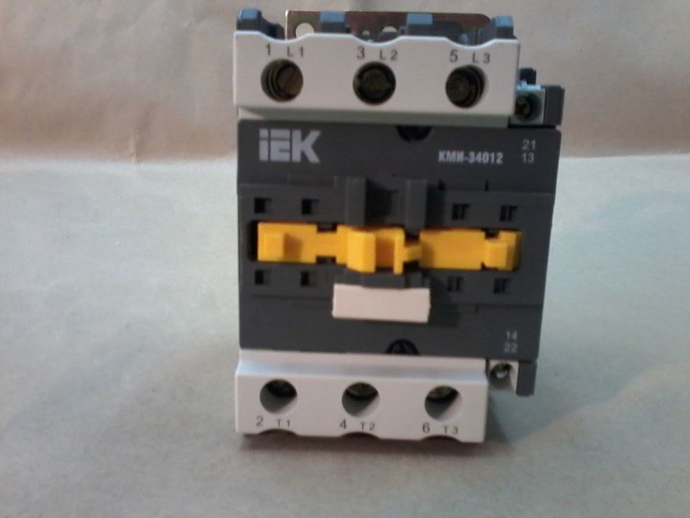 Контактор 34012 40А 040-400-11