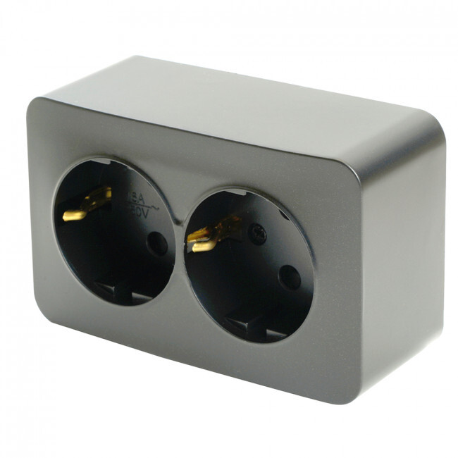 Розетка 2-м. с/з открытой установки черный STEKKER