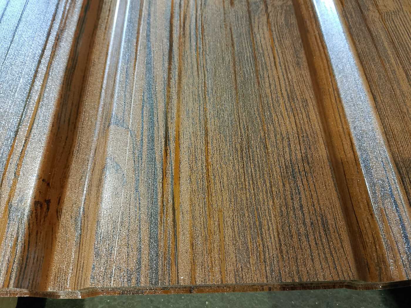 Профлист С-13 (6*1,18 0,45мм) дерево 2