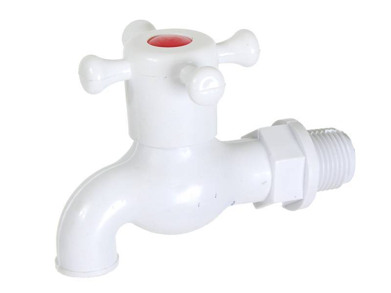 Кран водоразборный пласт. с гайкой и прокладкой